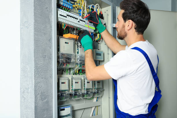 Best Commercial Electrician Services  in Great Falls Crossing, VA